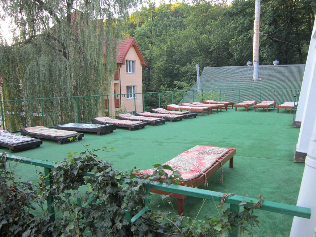 Quelle Polyana Hotel Exterior photo