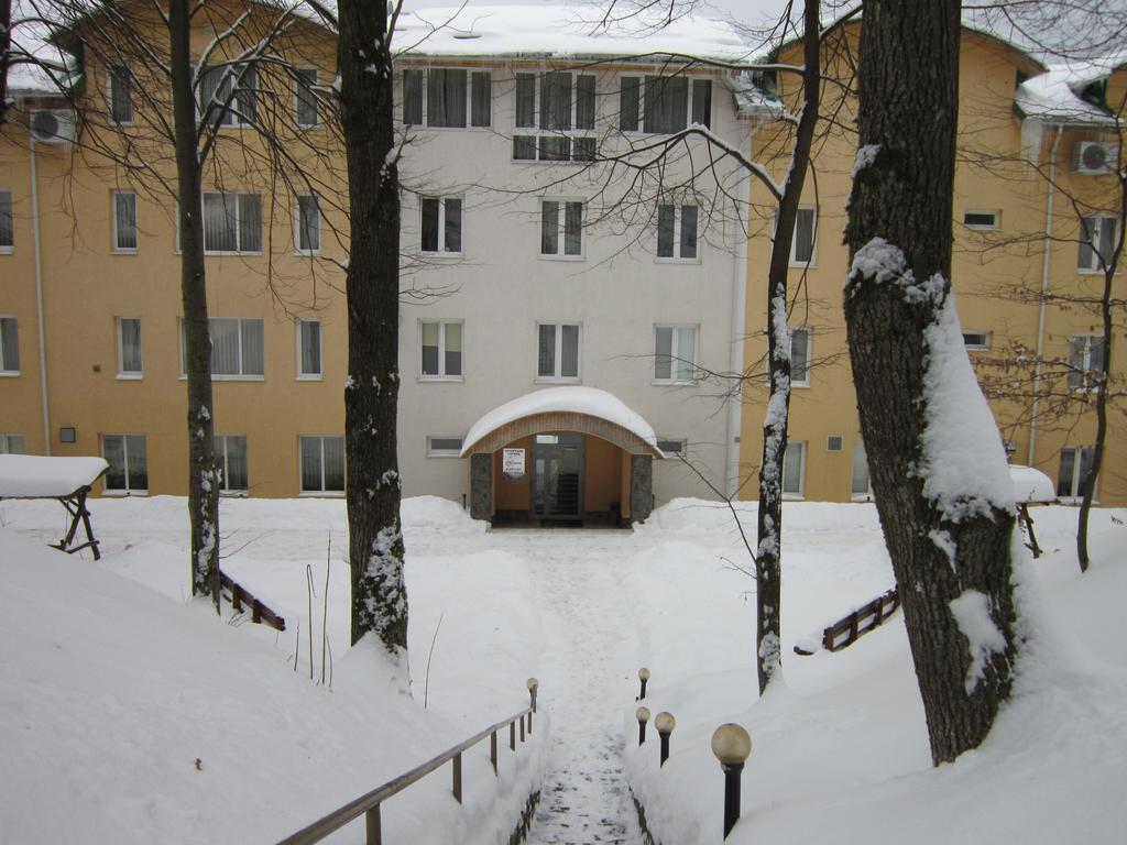 Quelle Polyana Hotel Exterior photo
